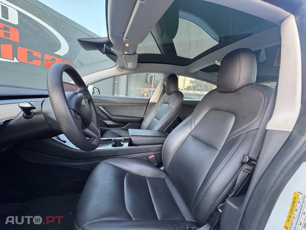 Tesla Model 3 Tração Traseira