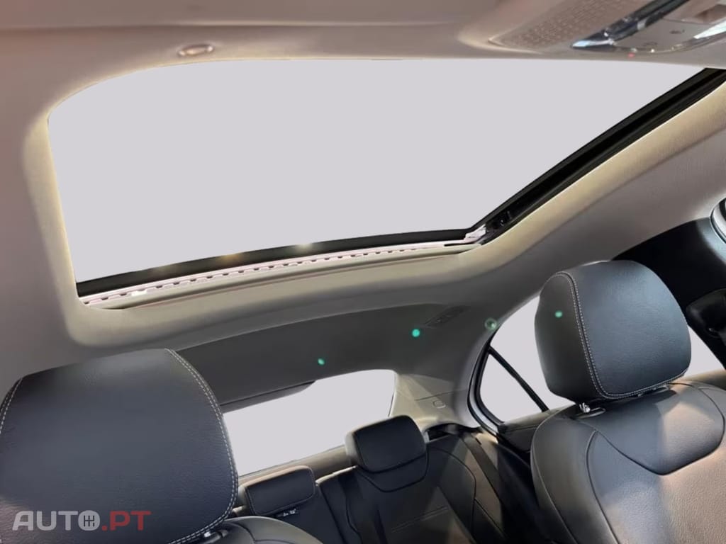 Mercedes-Benz A 250 I.V.A DEDUTIVEL e AMG