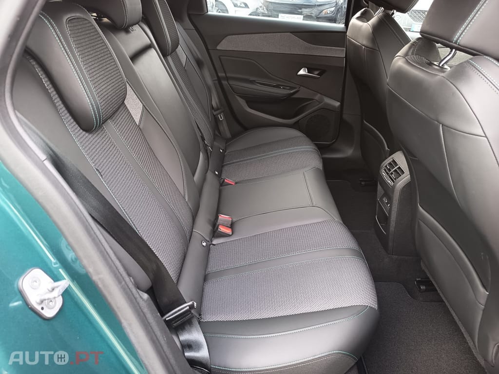 Peugeot 308 SW 1.6 Hybrid Allure e-EAT8