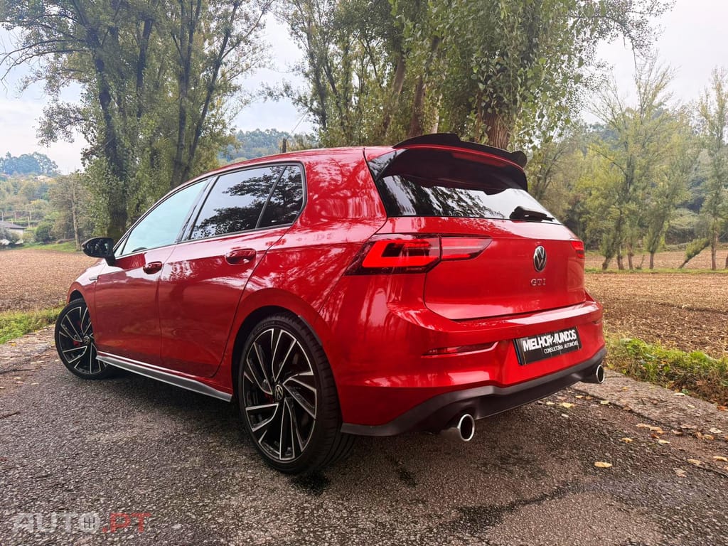 Volkswagen Golf 2.0 TSI GTI DSG