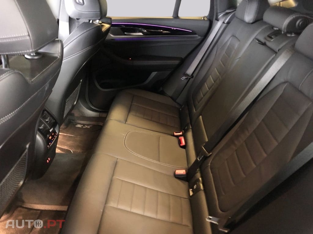 BMW X3 I.V.A DEDUTIVEL xDrive30e M-Sport