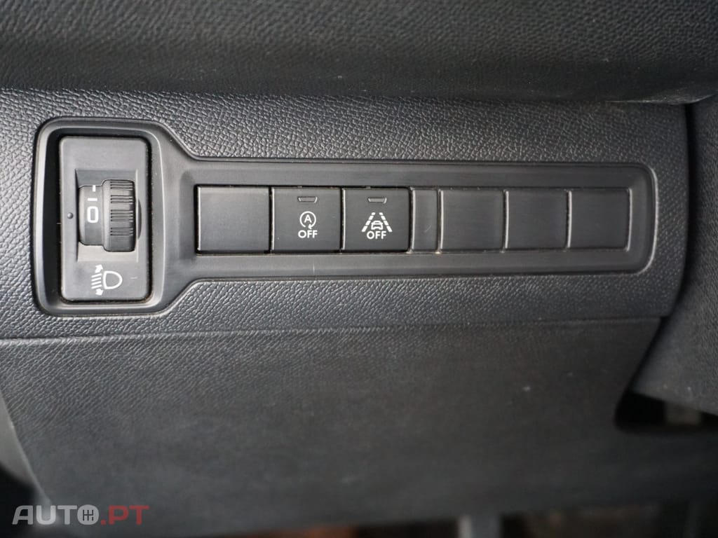 Peugeot 308 1.2 PureTech Allure Full LED