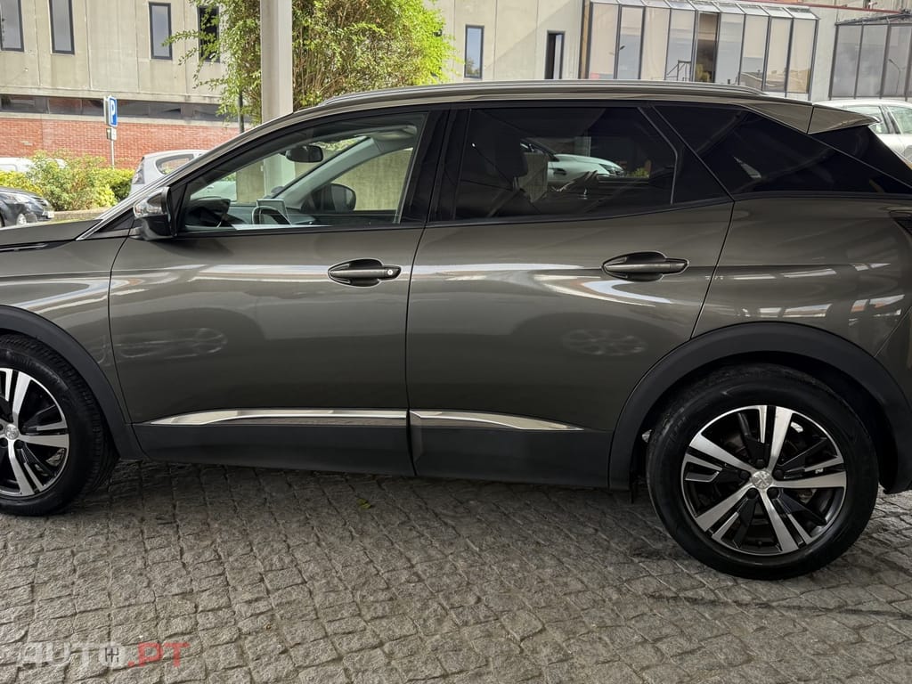 Peugeot 3008 1.2 PureTech Allure