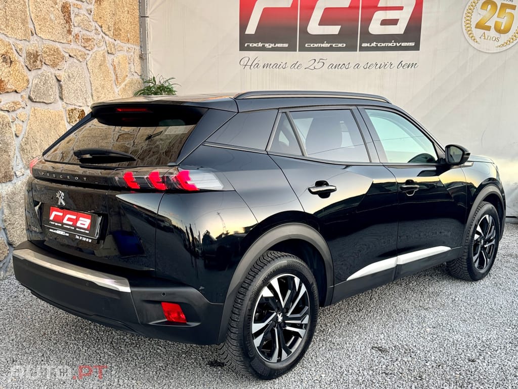 Peugeot E-2008 50 kWh Allure Pack - IVA Dedutivel !!!