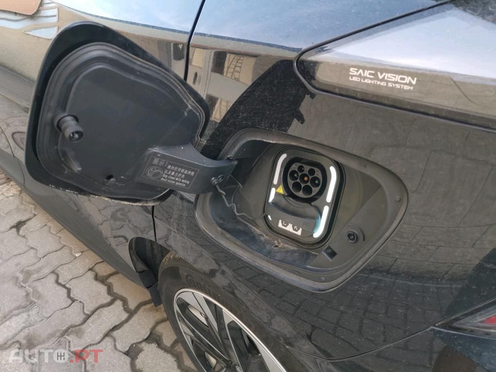 MG MG4 51 kWh Standard