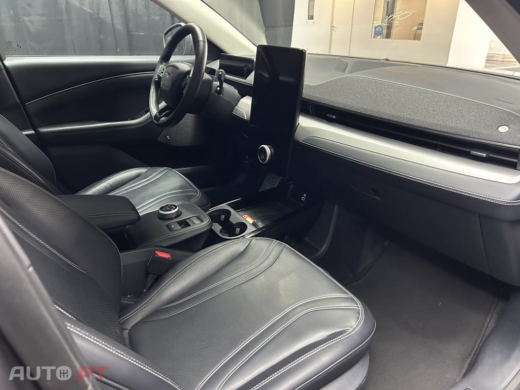 Ford Mustang Mach-E 98.7 kWh Premium