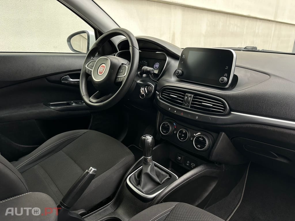 Fiat Tipo 1.3 M-Jet Lounge