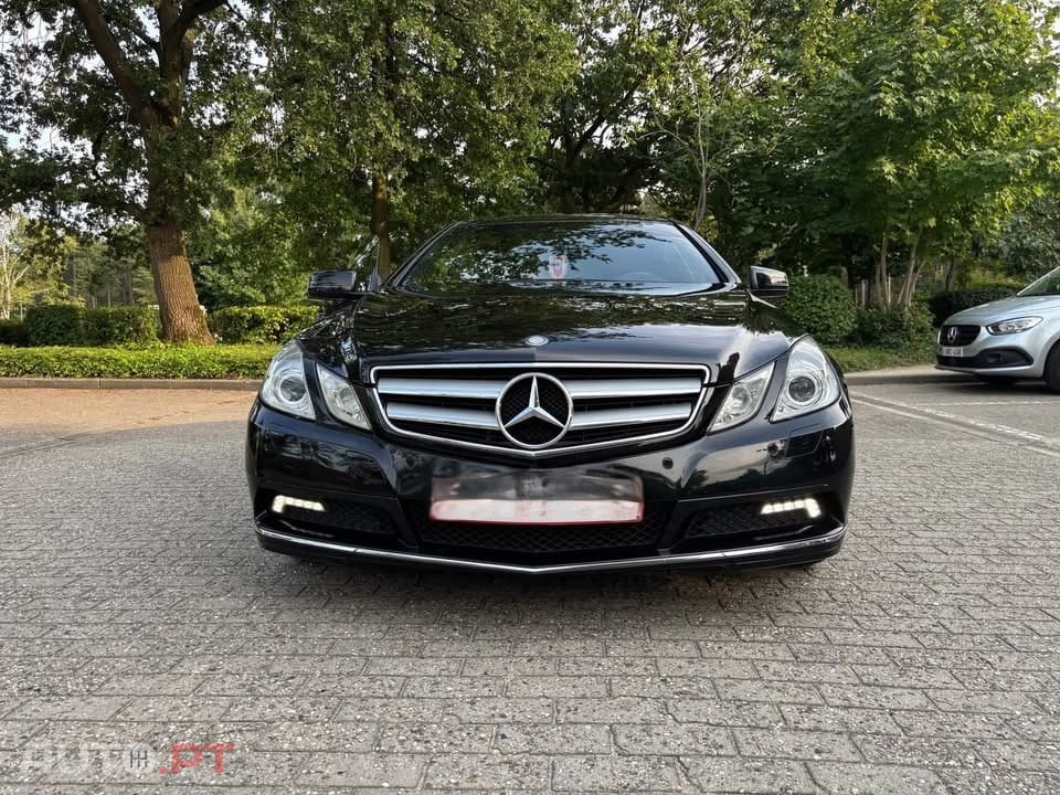 Mercedes-Benz E 220 Coupé