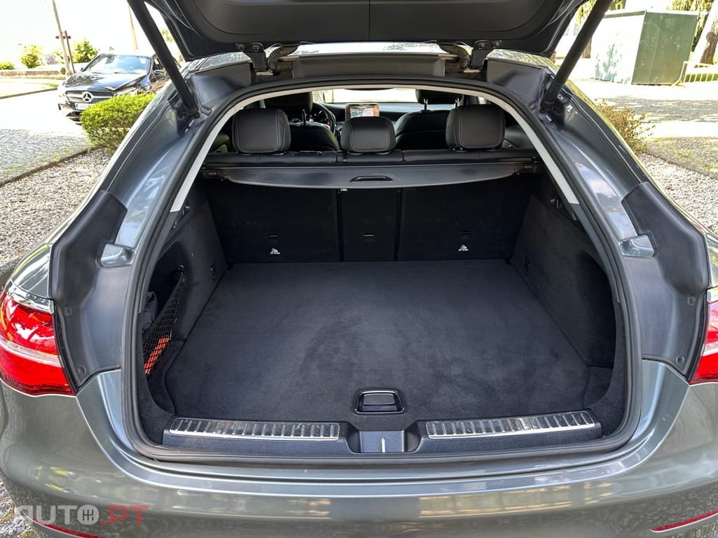 Mercedes-Benz GLC 250 d Coupé AMG Line 4-Matic