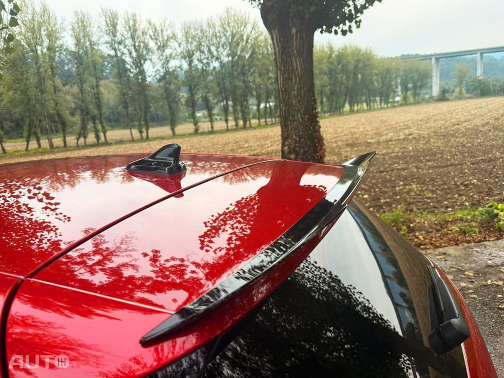 Volkswagen Golf 2.0 TSI GTI DSG