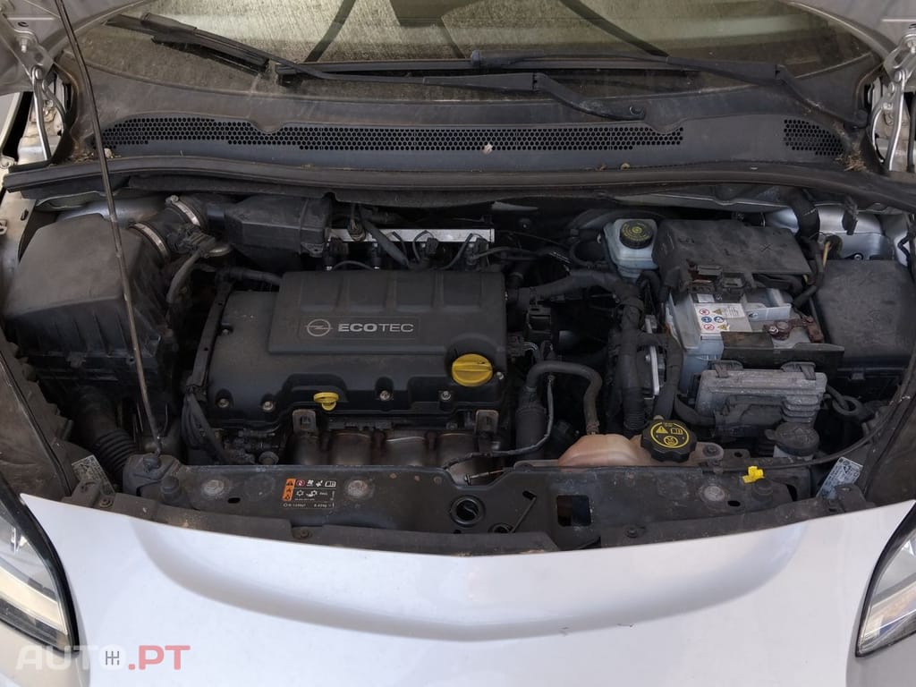 Opel Corsa 1.4 Edition FlexFuel