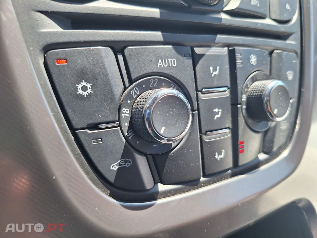 Opel Astra 1.7 CDTi Cosmo