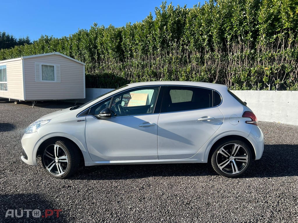 Peugeot 208 1.2 PureTech GT Line