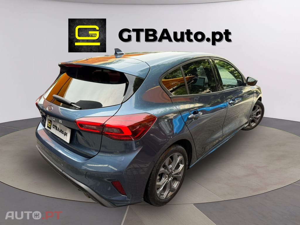 Ford Focus STLINE Hybrid