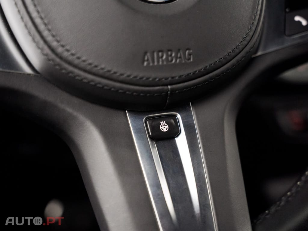 BMW 116 d Pack Desportivo M Auto