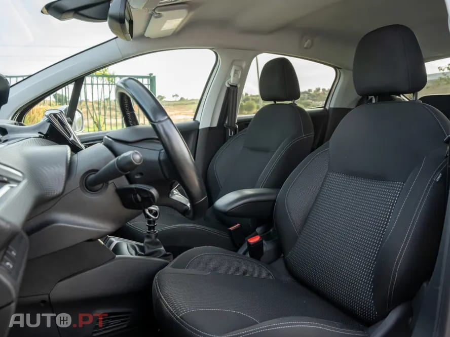 Peugeot 208 1.2 PureTech Allure