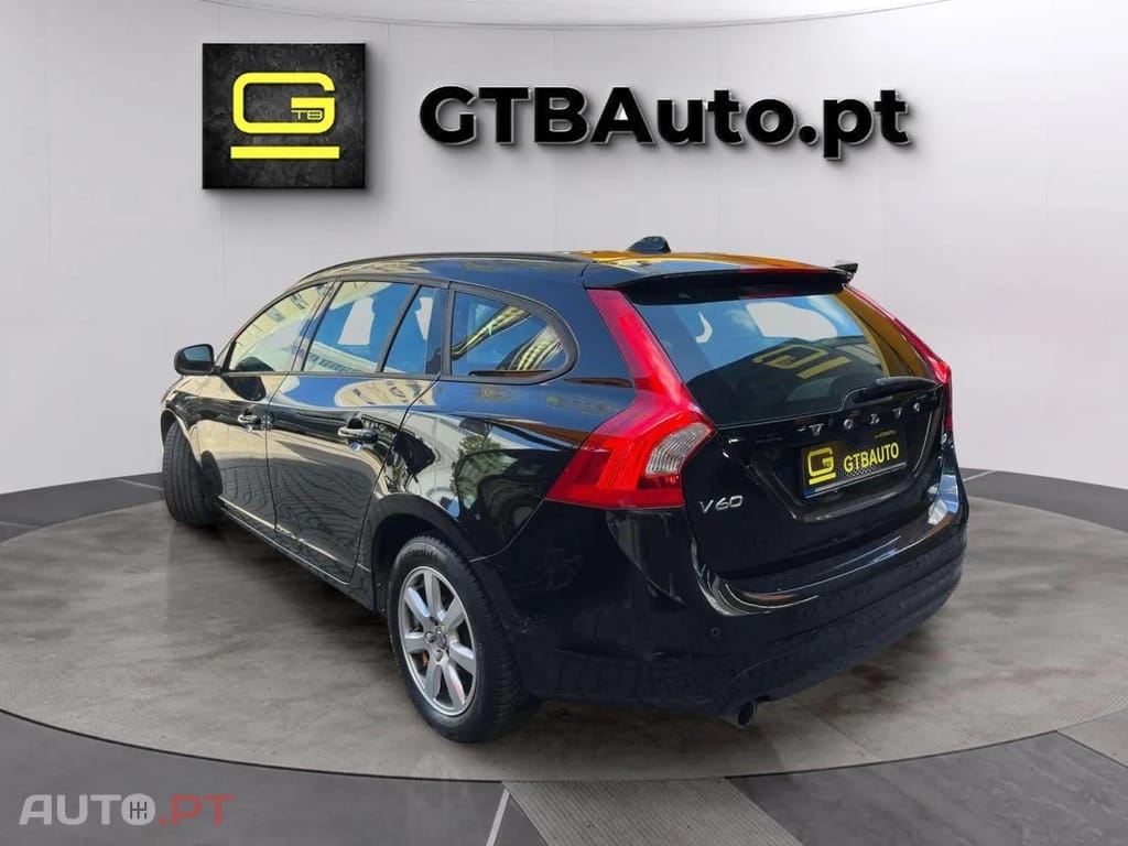 Volvo V60 2.0 D2 Momentum
