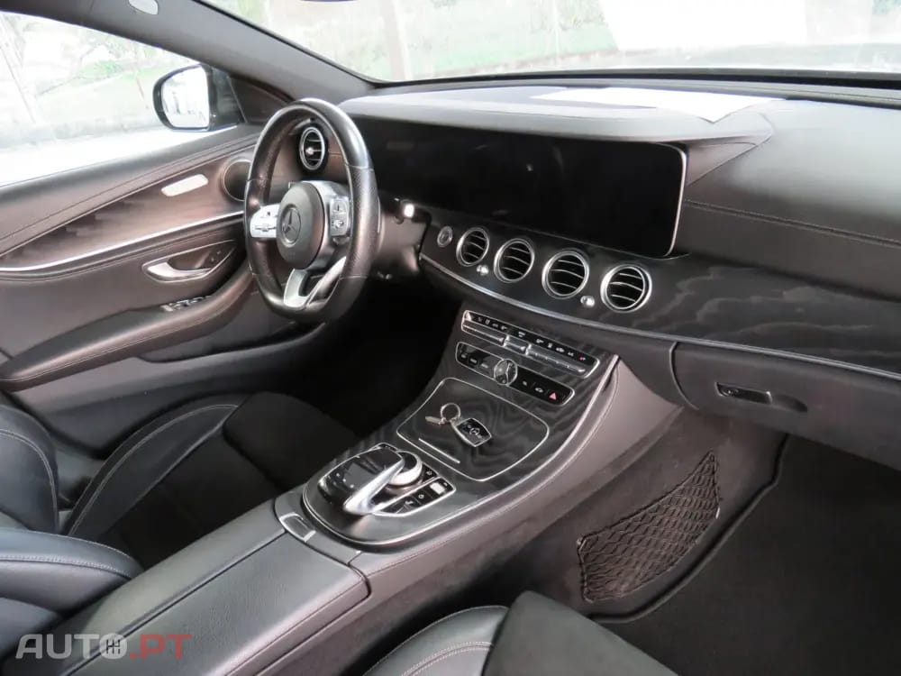 Mercedes-Benz E 300 de AMG Line