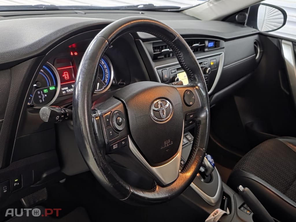Toyota Auris 1.8 HSD Exclusive +TSS+Navi