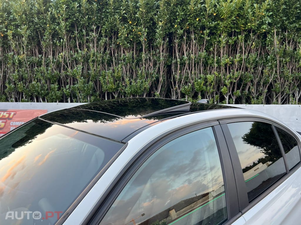 BMW 328 i Auto Line Sport