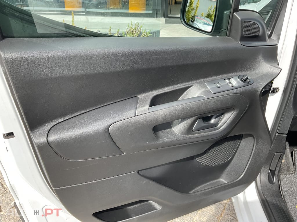 Fiat Doblo Outro