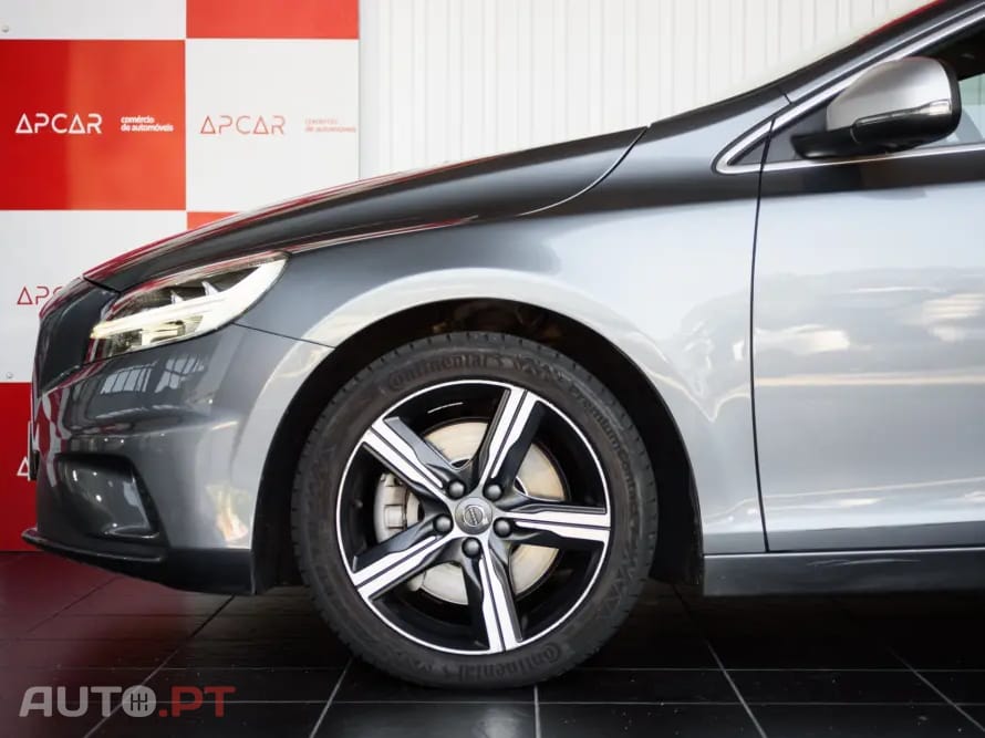 Volvo V40 1.5 T3 Sport Edition R Geartronic