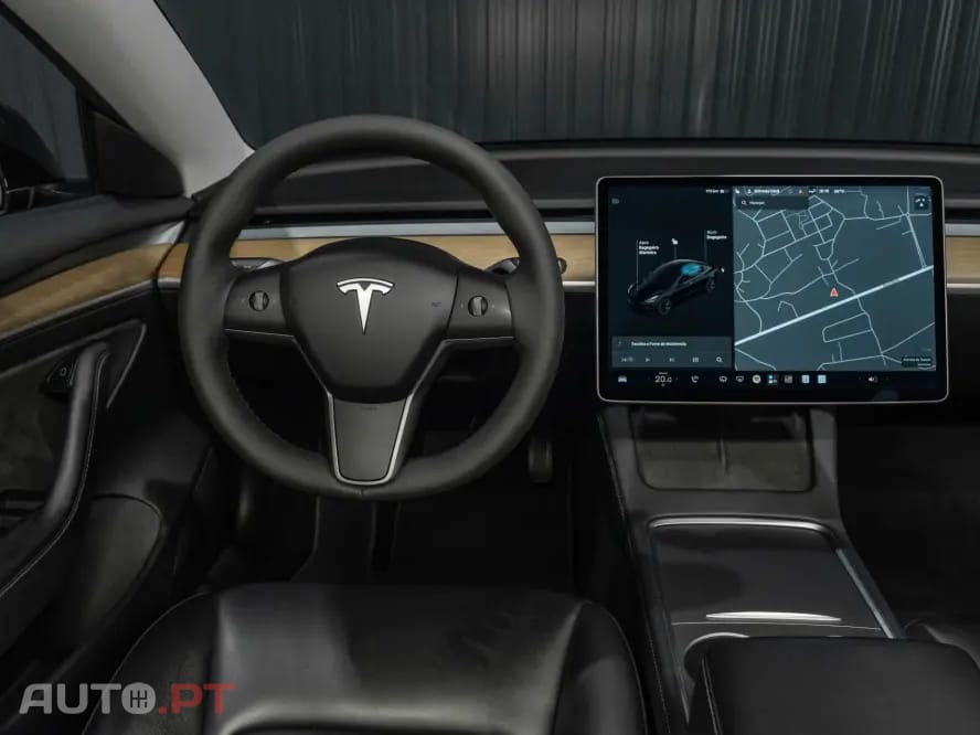 Tesla Model 3 Standard Range Plus RWD