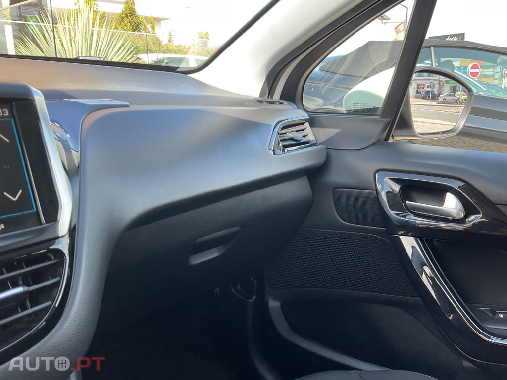 Peugeot 208 1.5 BlueHDi Active