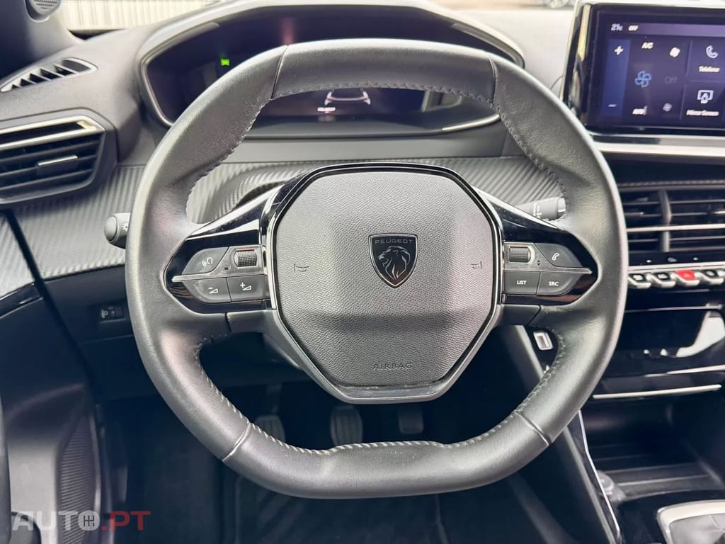 Peugeot 2008 1.2 PureTech Allure
