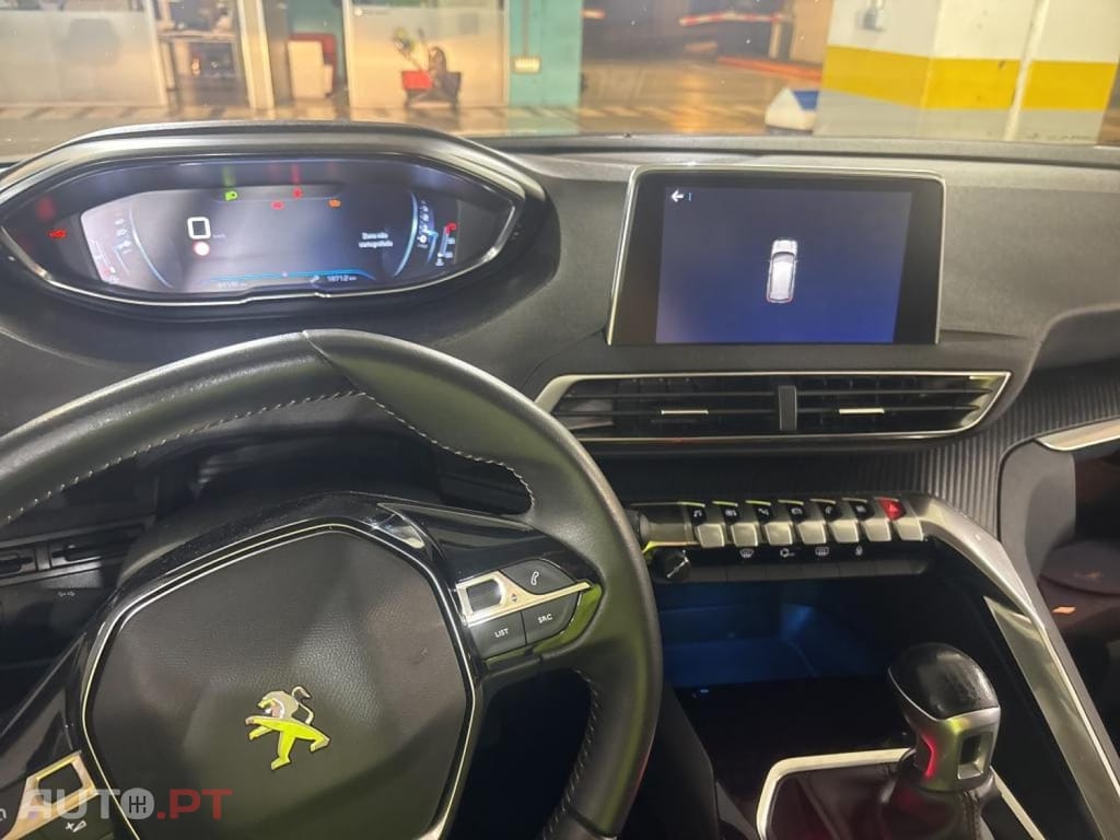 Peugeot 3008 1.5 BlueHDi Active