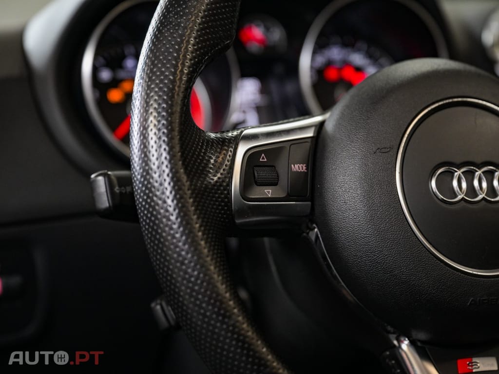 Audi TT 1.8 TFSi S-line S tronic