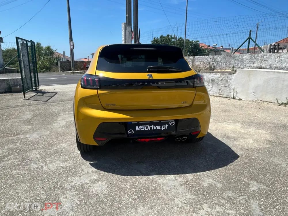 Peugeot 208 1.2 PureTech GT EAT8