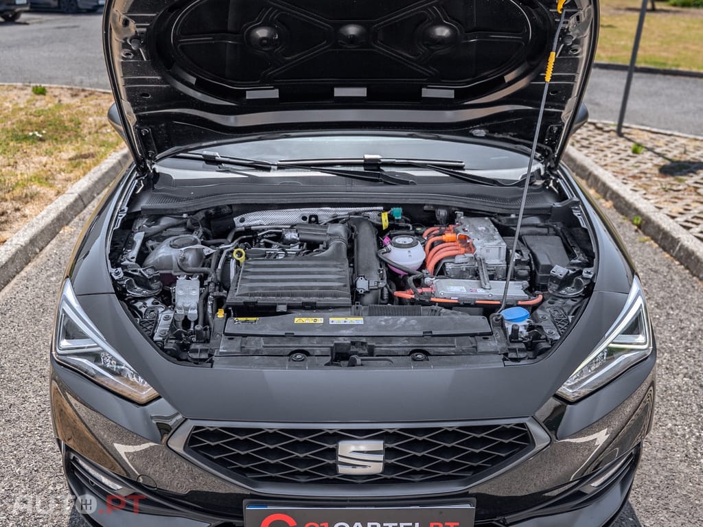 Seat Leon ST 1.5 e-Hybrid DSG FR Black Edition