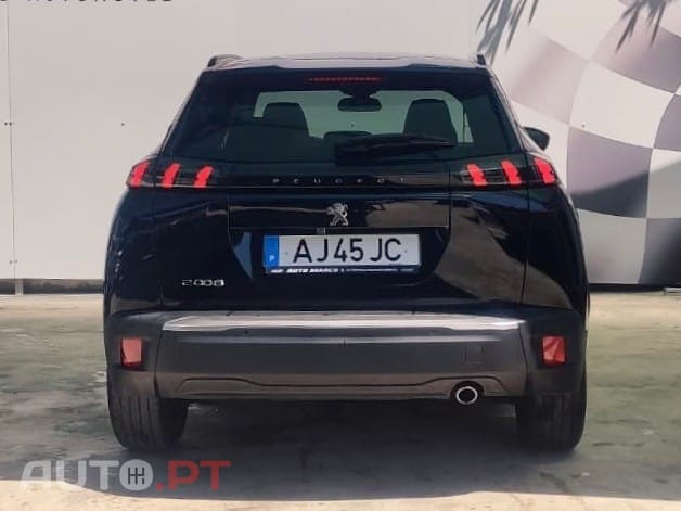 Peugeot 2008 1.5 BlueHDi Allure Pack