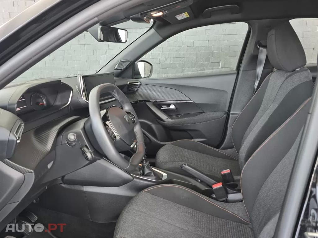 Peugeot 2008 1.2 PureTech Style
