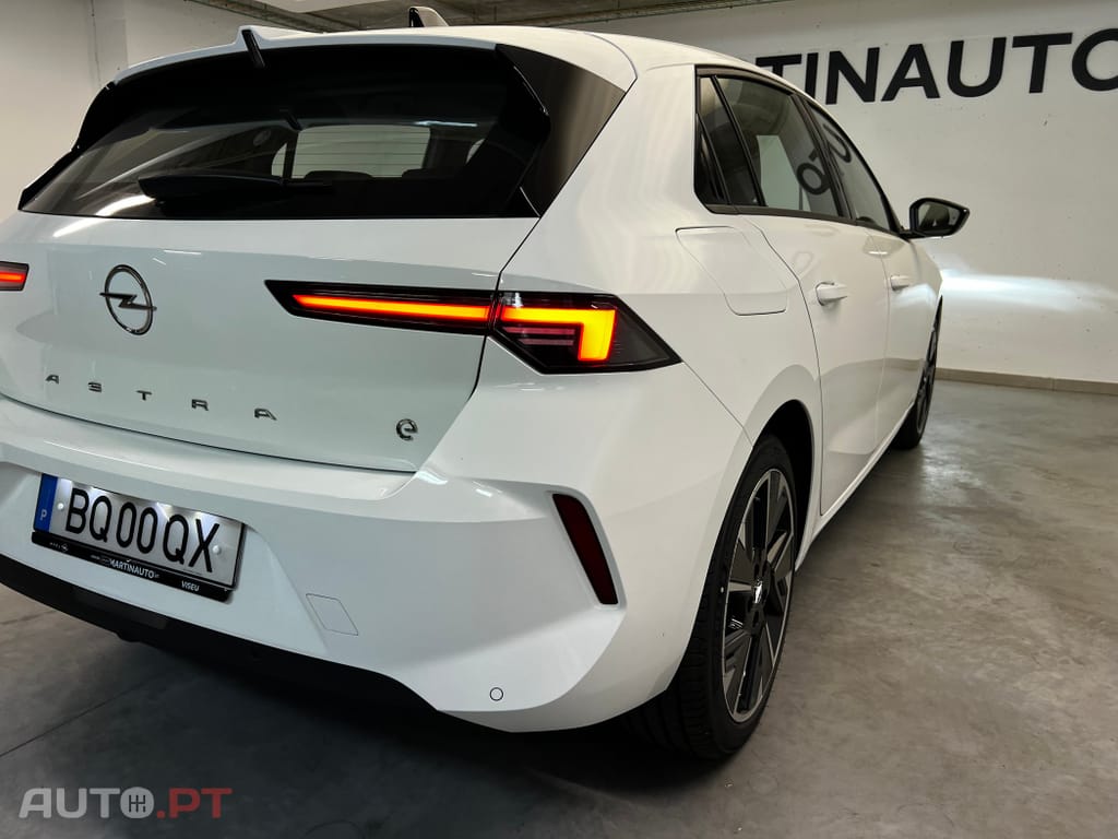 Opel Astra 54 kWh Edition