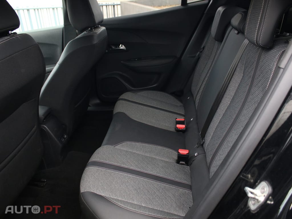Peugeot 2008 1.2 Allure