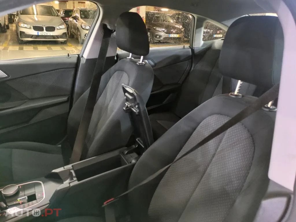BMW 216 d Advantage