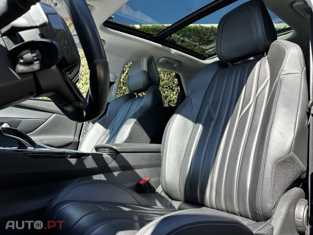 Peugeot 3008 1.2 PureTech Allure EAT8