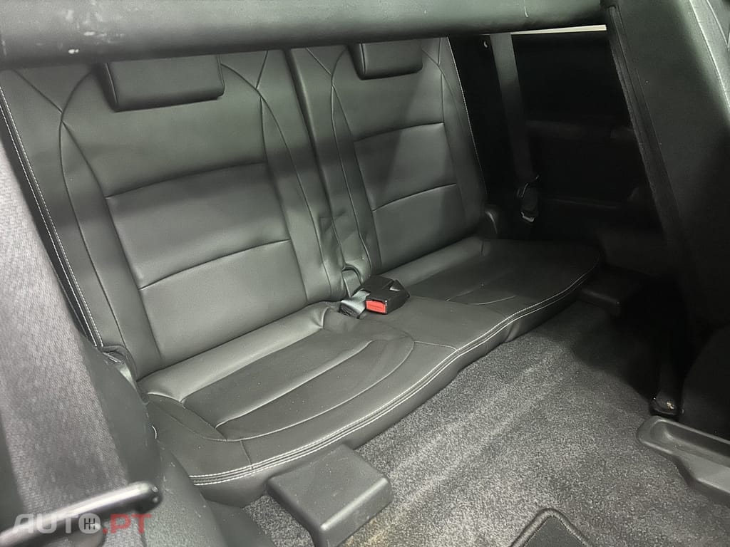 Nissan Qashqai +2 2.0 dCi Tekna Pele Preto — fotografia 15