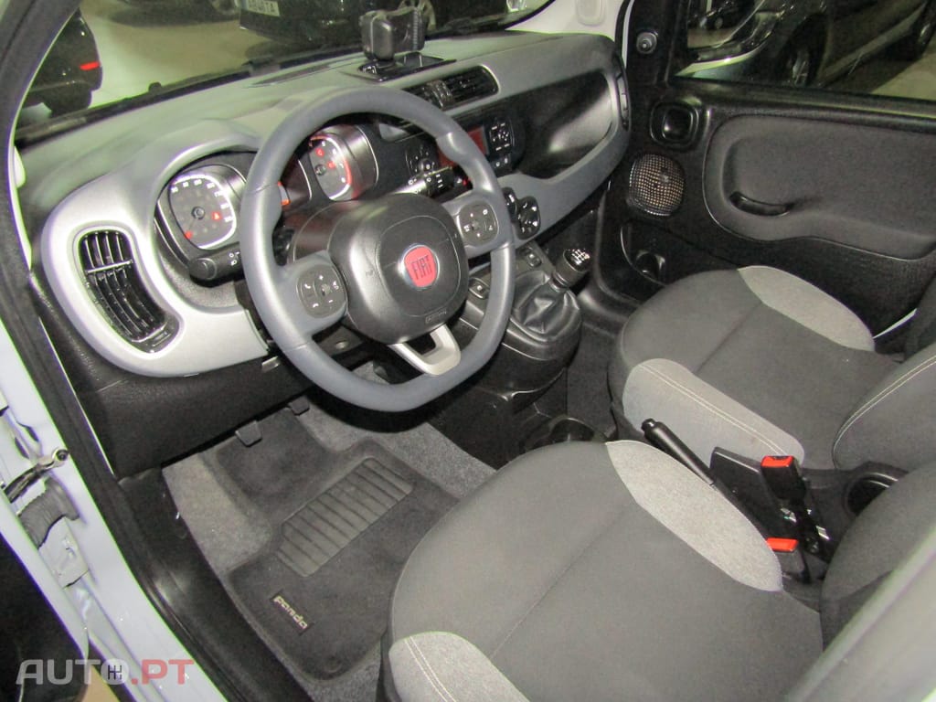 Fiat Panda 1.0 Hybrid Cross