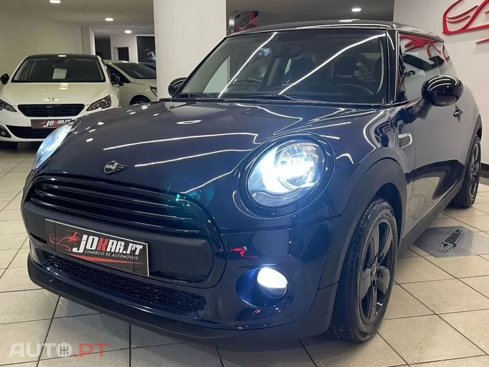 MINI One D BLACK DETAILS