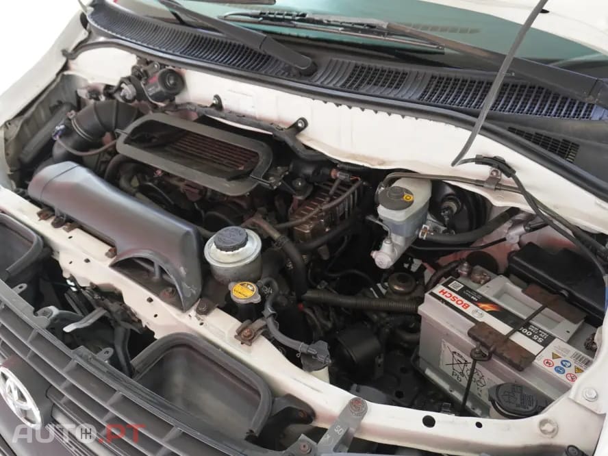 Toyota HiAce 2.5 D-4D Service 2.8T