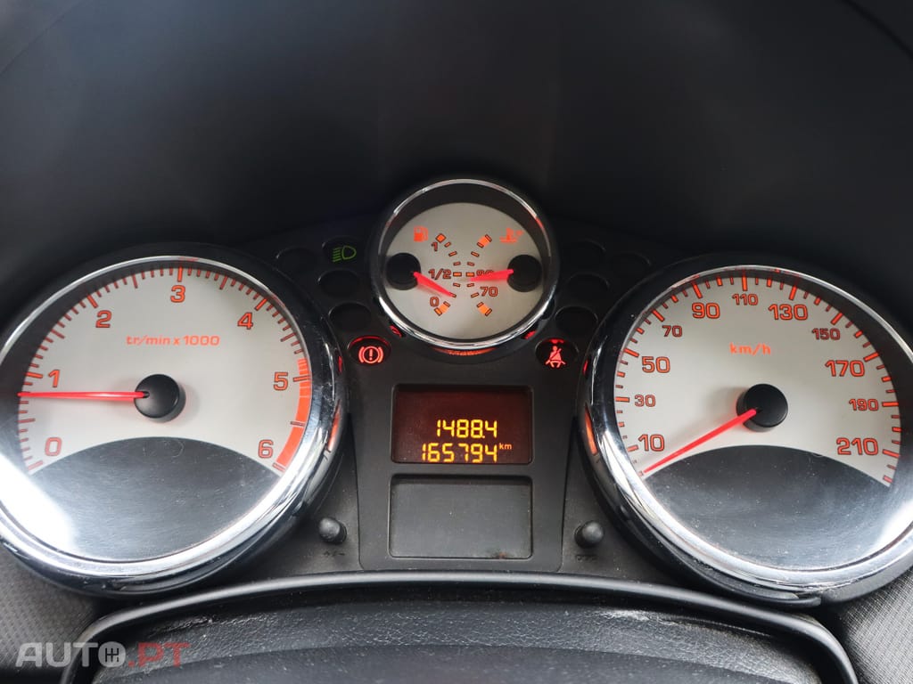 Peugeot 207 CC 1.6 HDi SE 200 Anos FAP