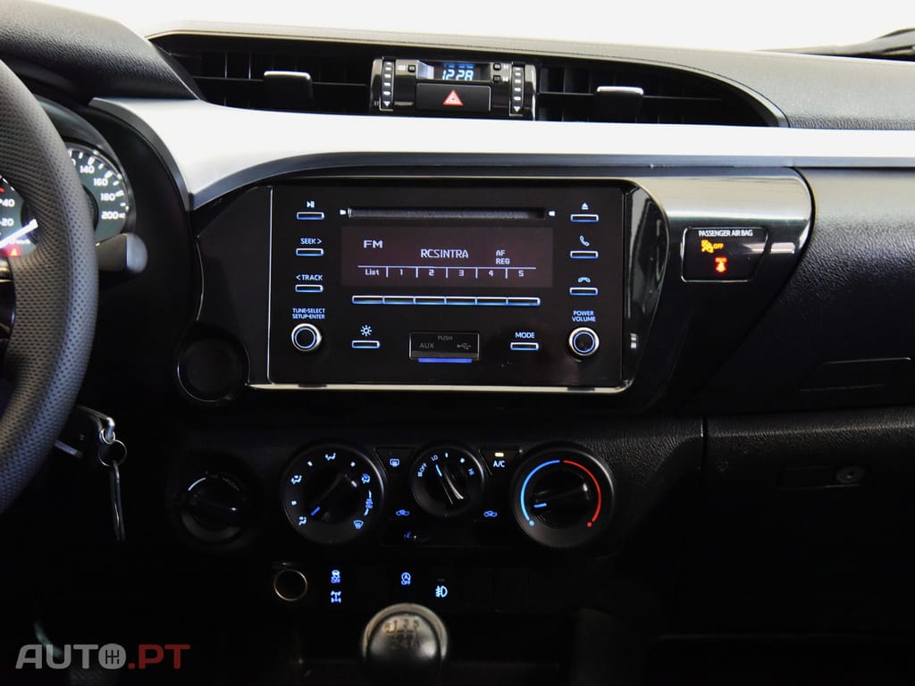 Toyota Hilux 2.4 D-4D 4WD Challenge