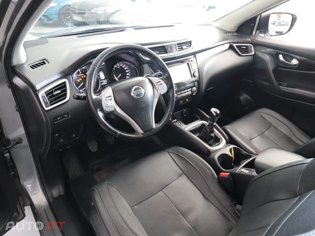 Nissan Qashqai 1.5 dCi Tekna Premium A+C
