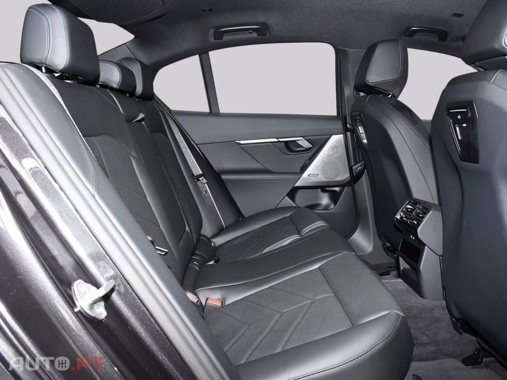 BMW i5 M60 Pro xDrive I.V.A DEDUTIVEL