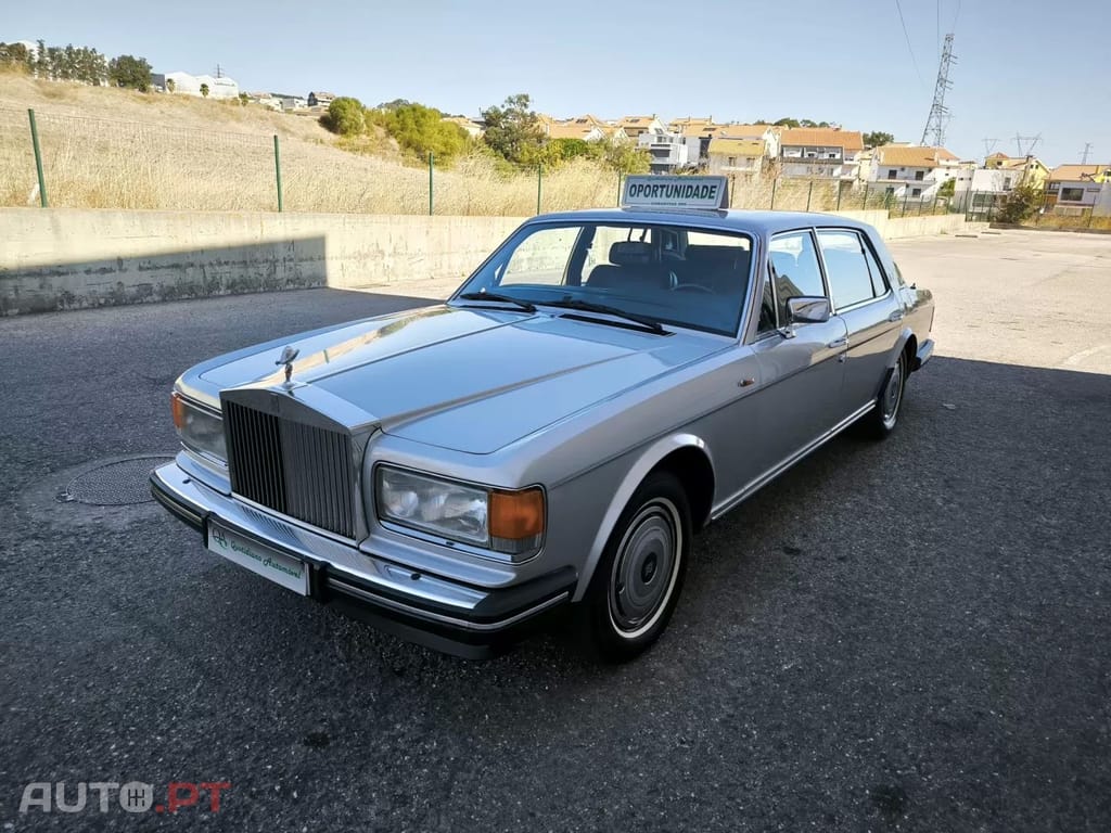 Rolls Royce Silver Spur 2 AXLE RIGID BODY 4 DOOR SALOON