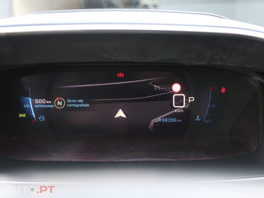 Peugeot 2008 1.5 BlueHDi Allure EAT8