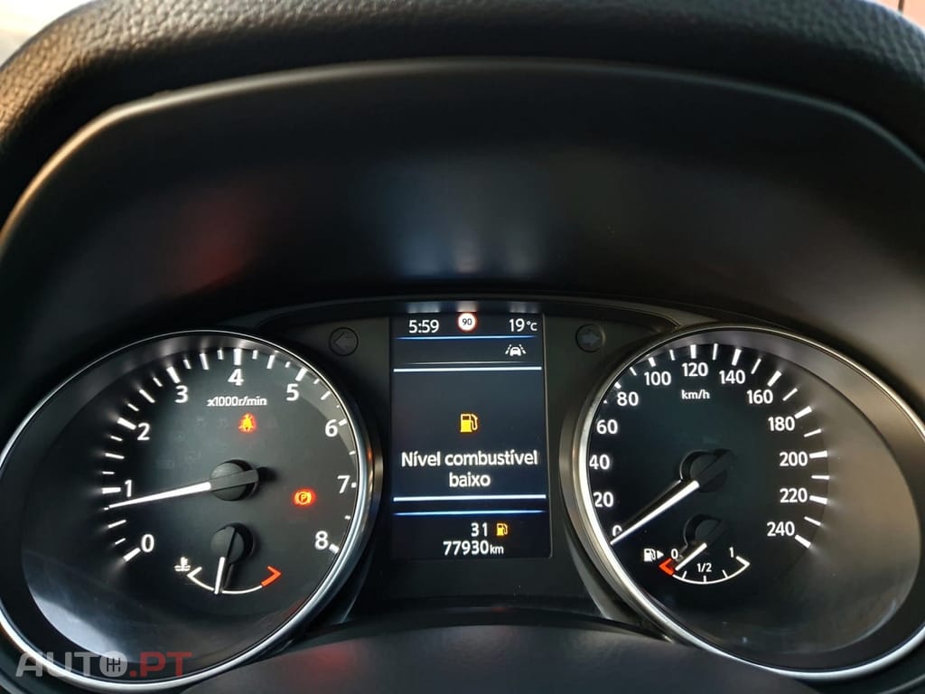 Nissan Qashqai 1.3 DIG-T N-Connecta J18